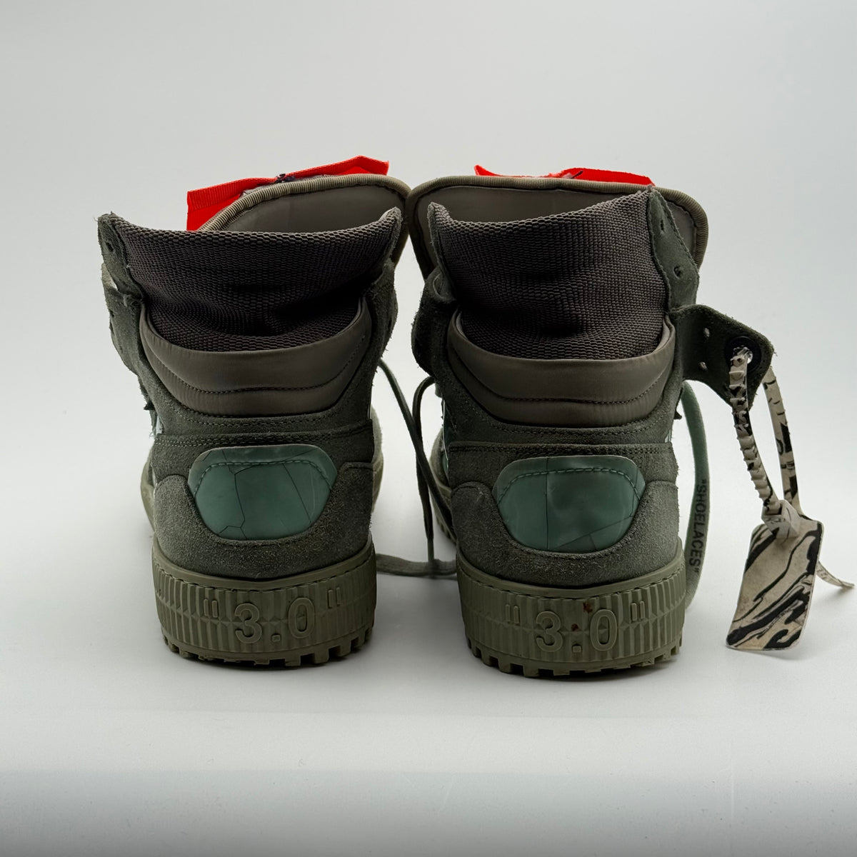 Off White Off-Court Kaki 43