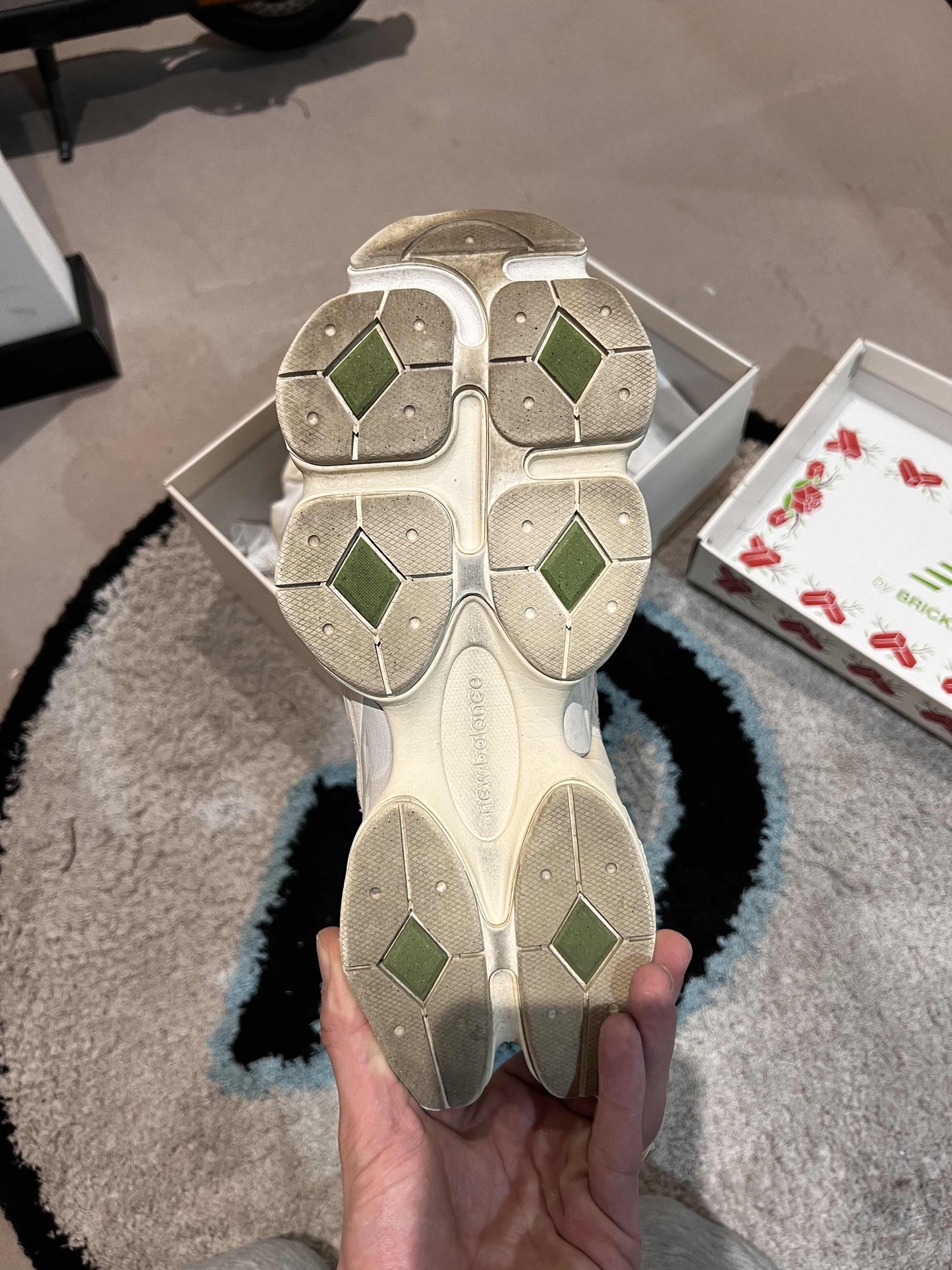 New Balance 9060 Brick & Woods 42