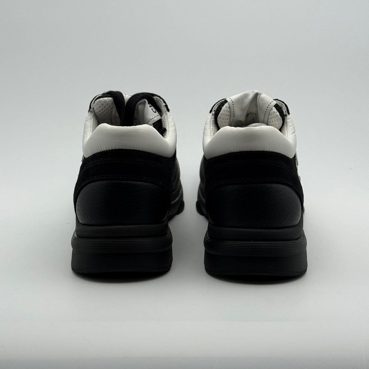 Chanel Runner Black & White 41