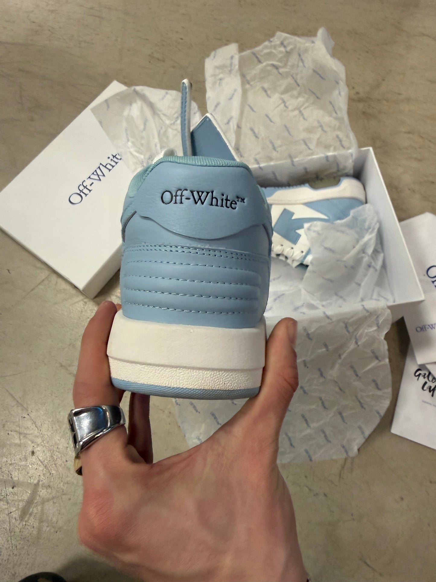 Off White Out Of Office UNC 38
