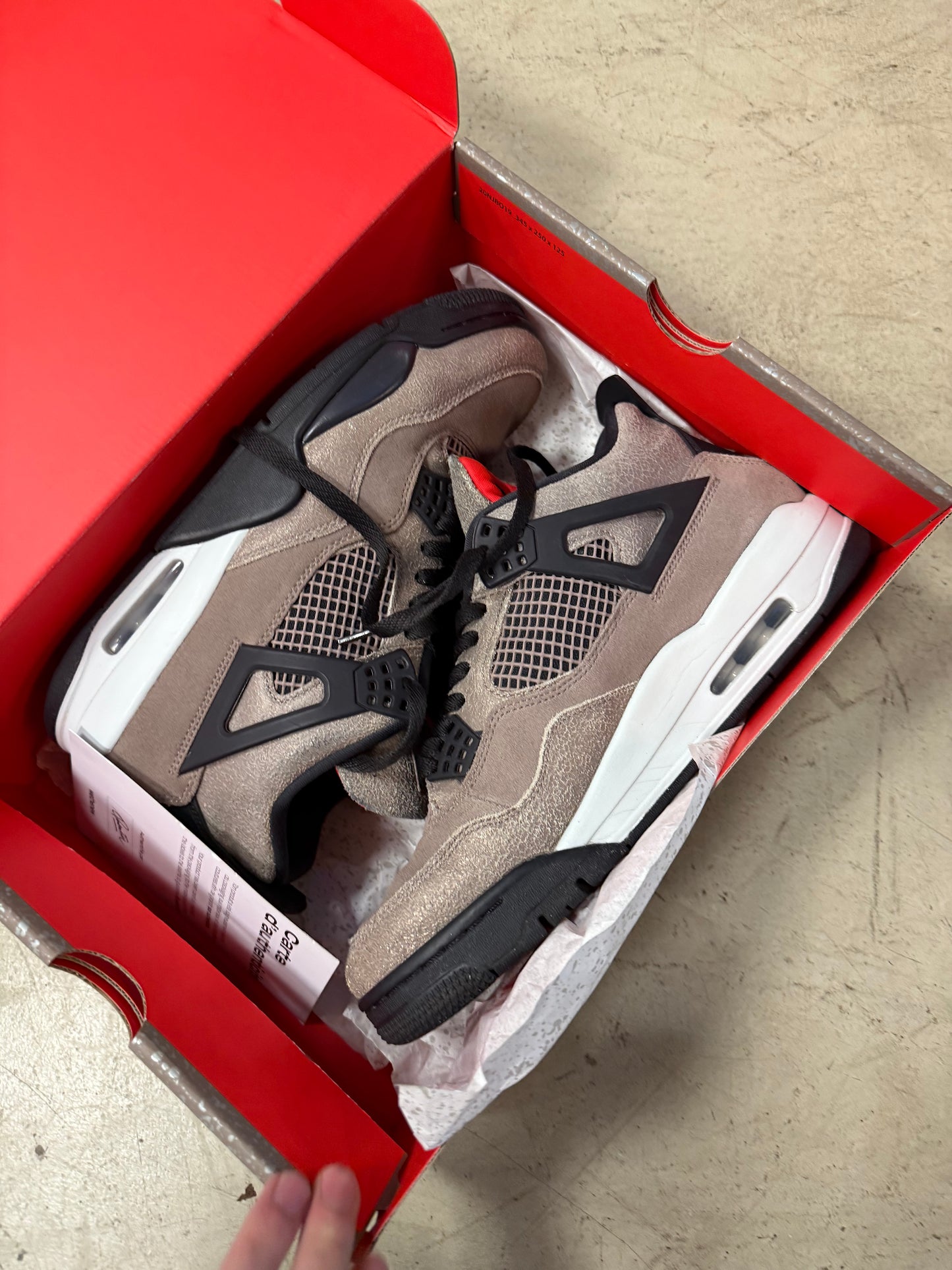 Jordan 4 Taupe Haze 44