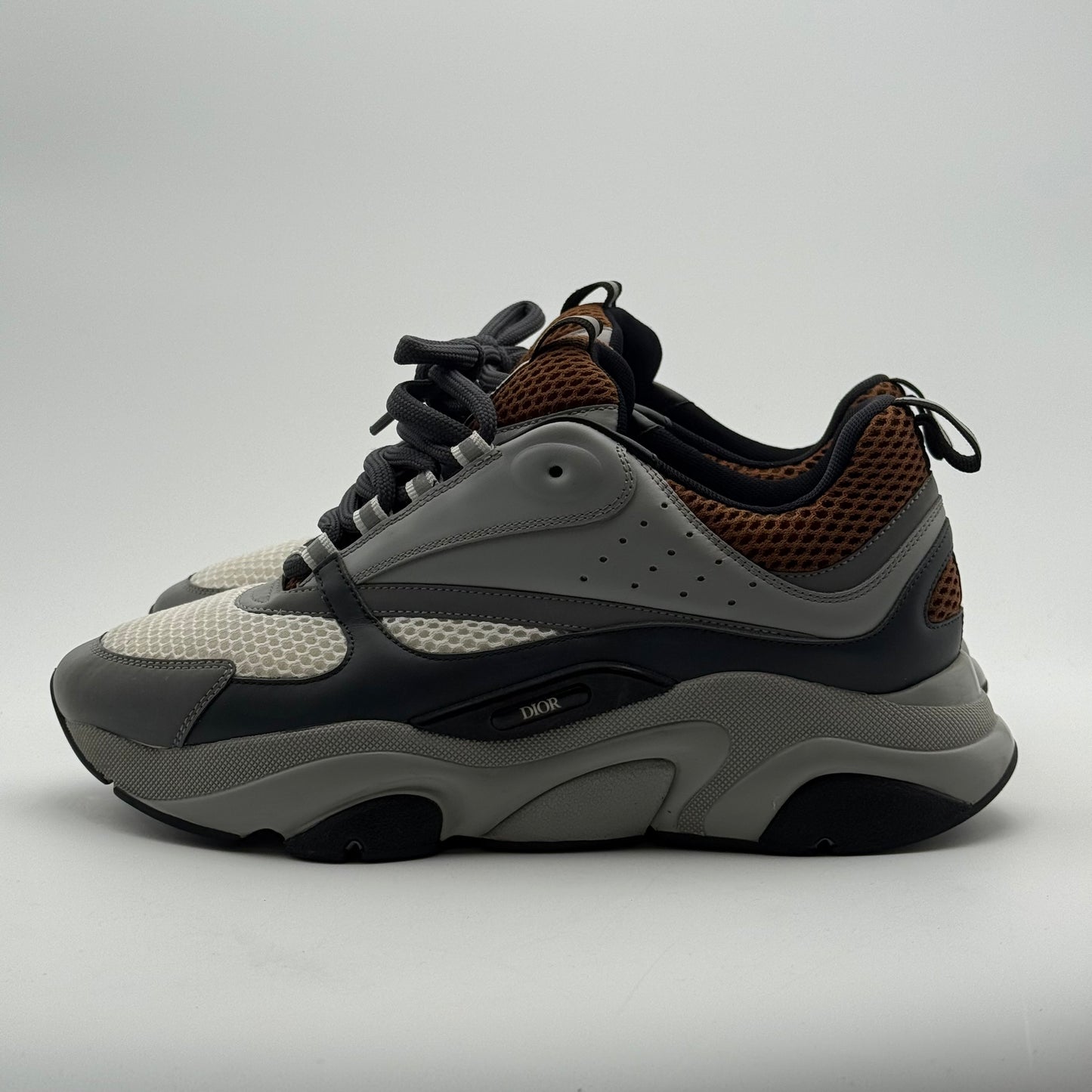 Dior B22 Grey Brown 42
