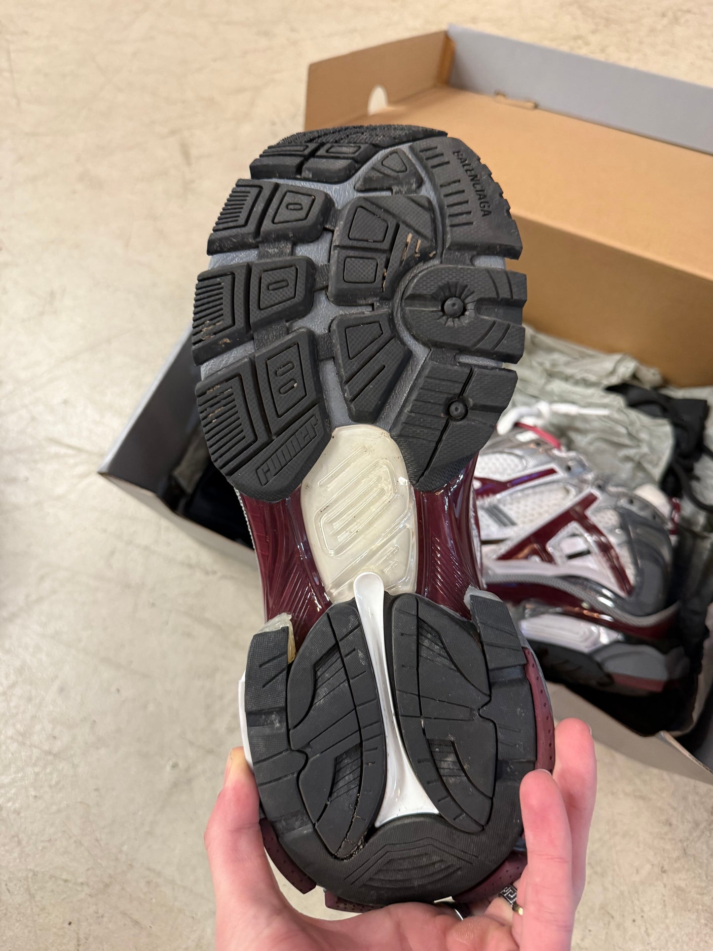 Balenciaga Runner Bordeaux 43