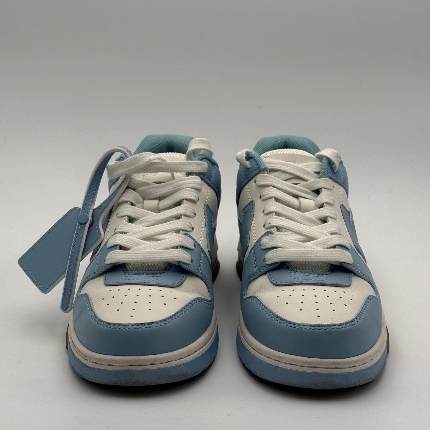 Off White Out Of Office UNC 38