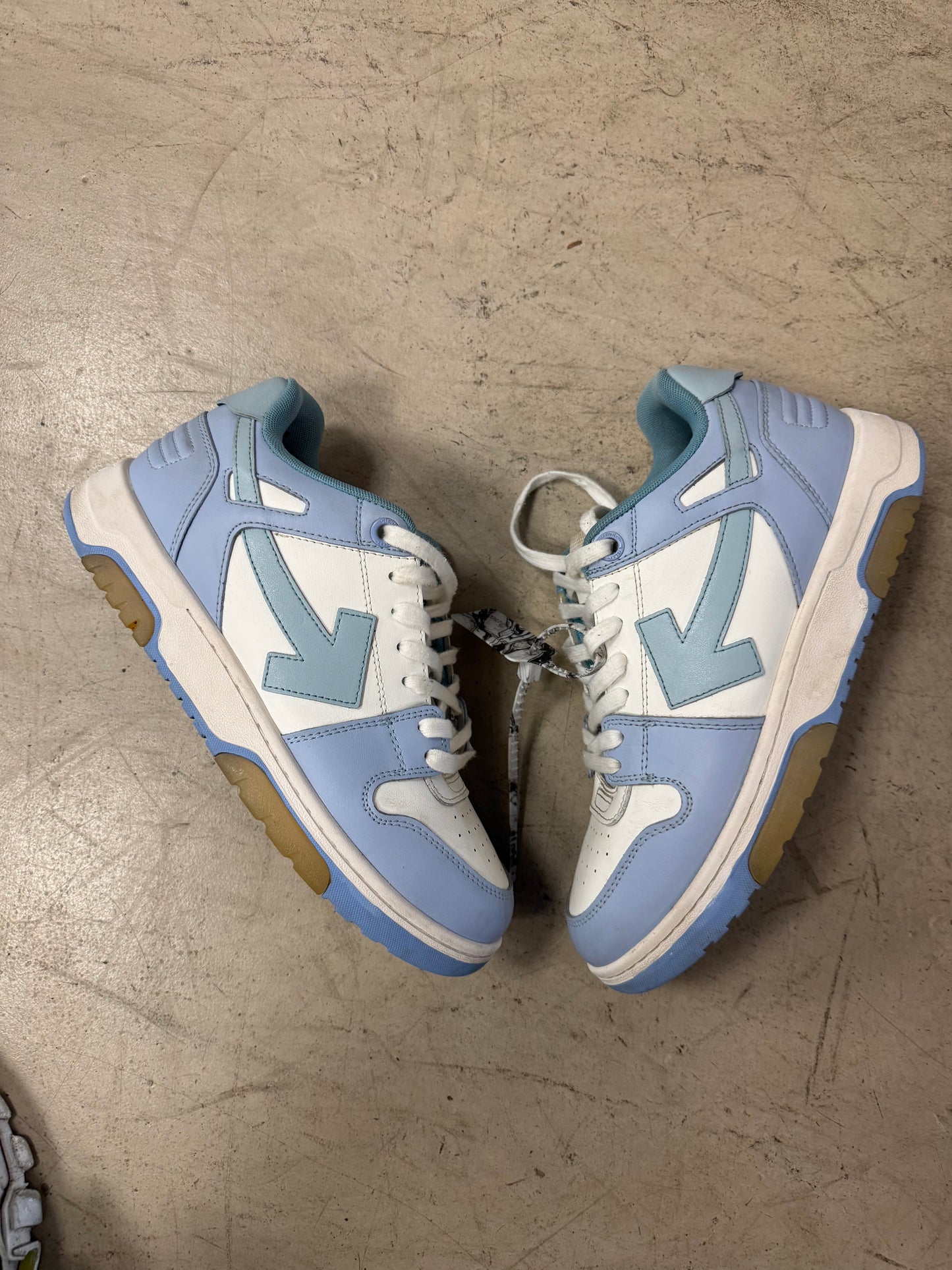 Off White Out Of Office 43