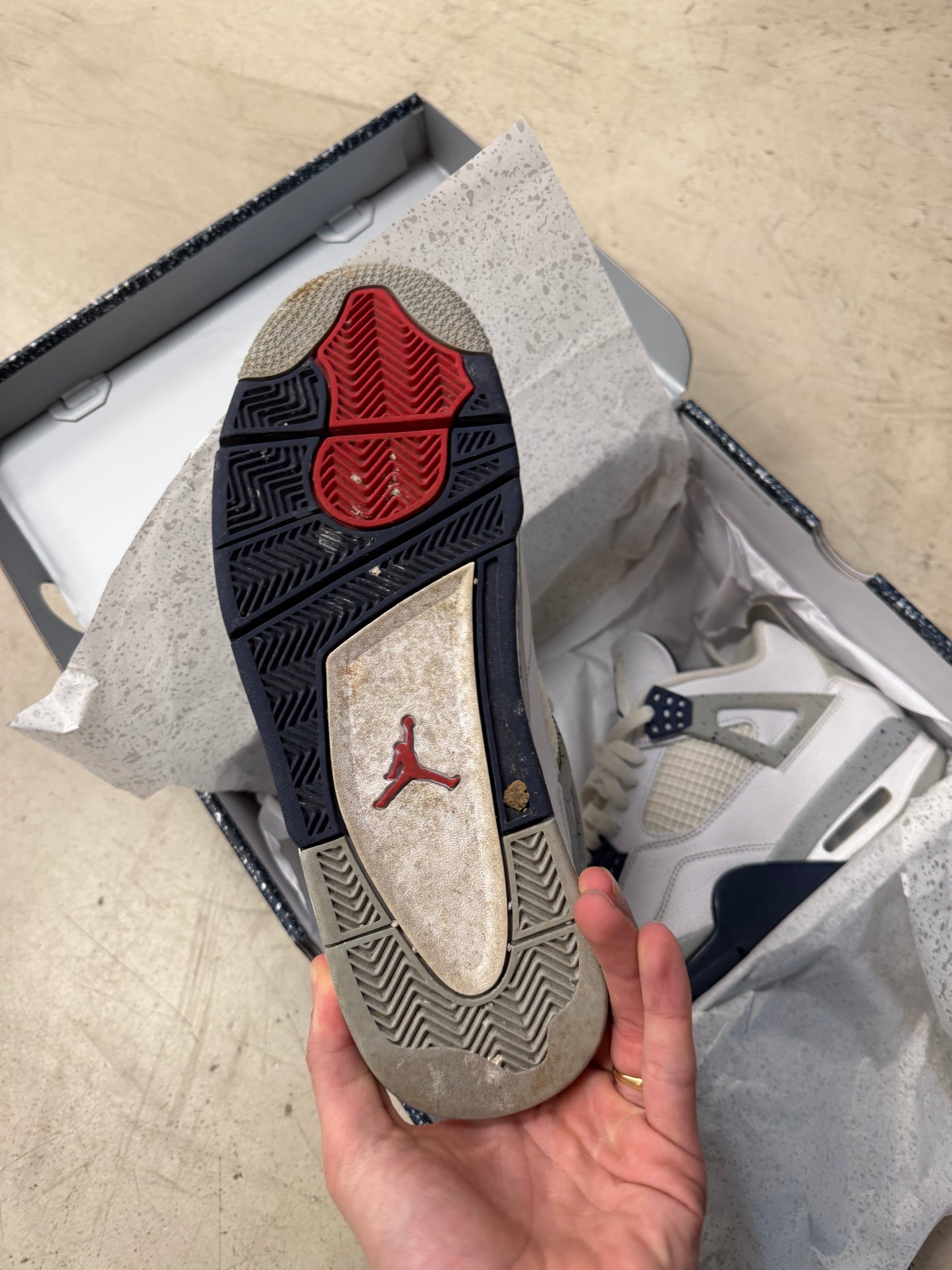 Jordan 4 Midnight Navy 44,5