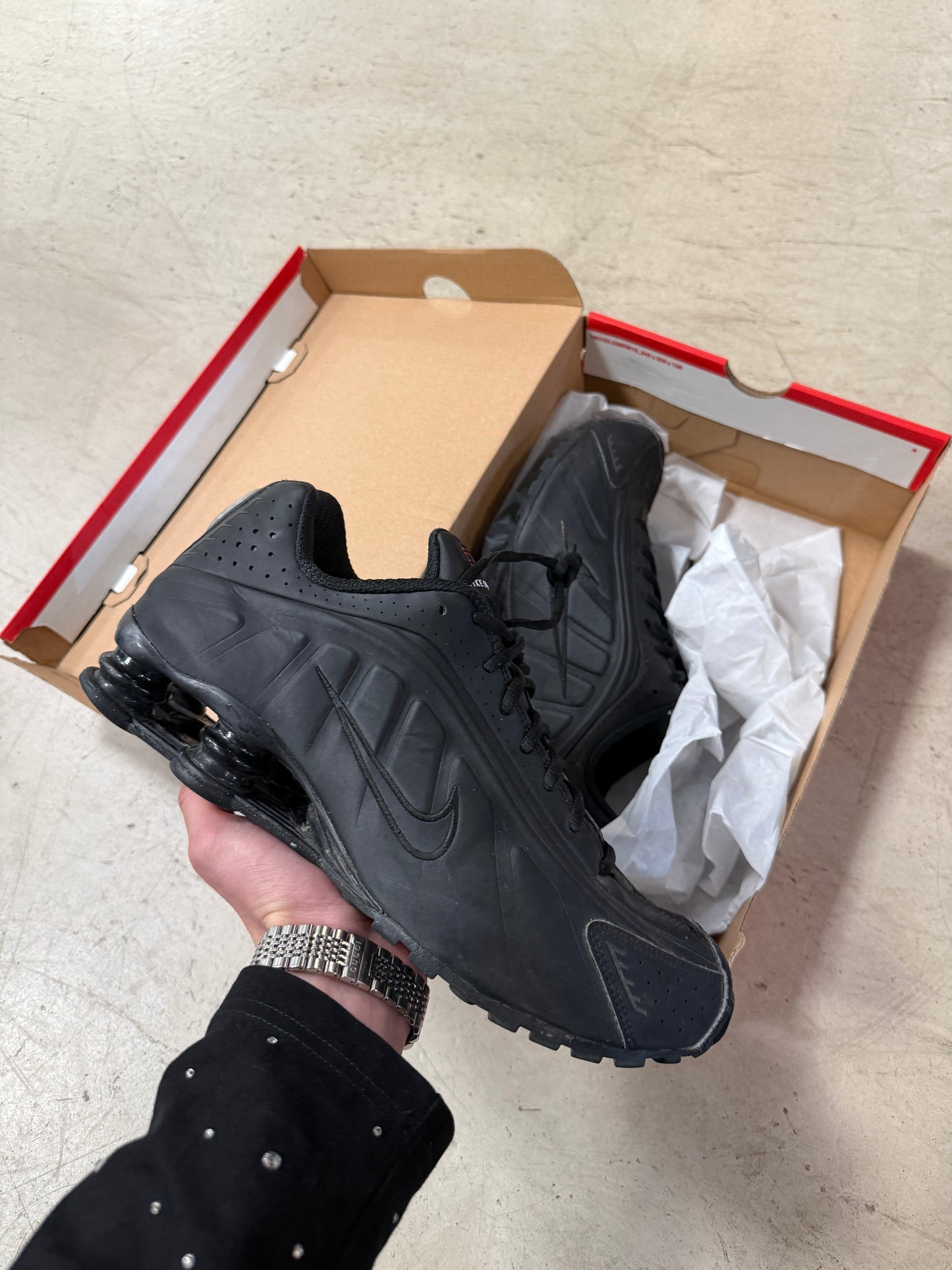 Nike Shox R4 Black 45