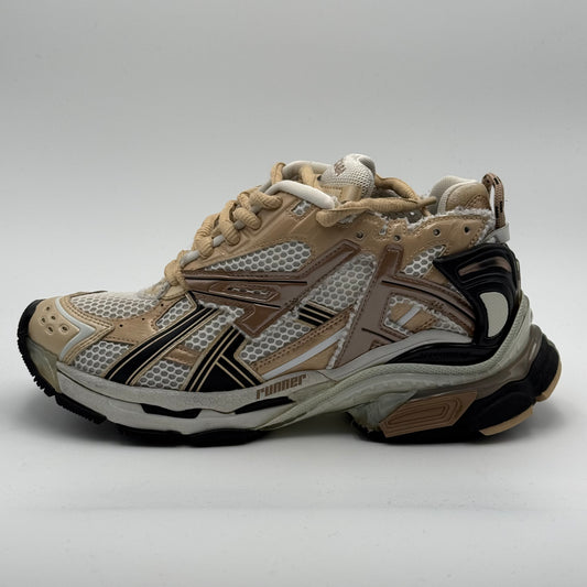 Balenciaga Runner Beige 40