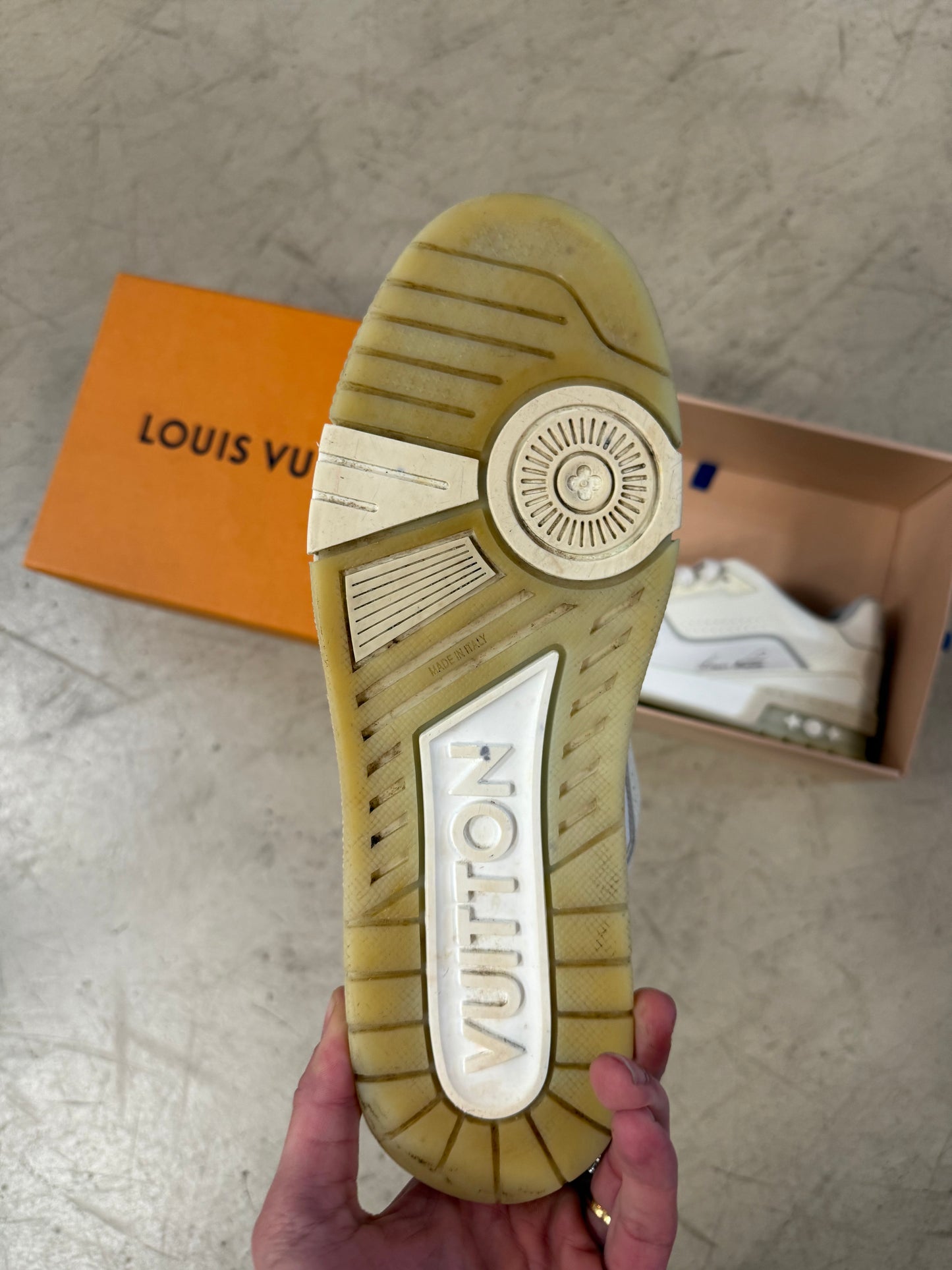 Louis Vuitton Trainer White 42