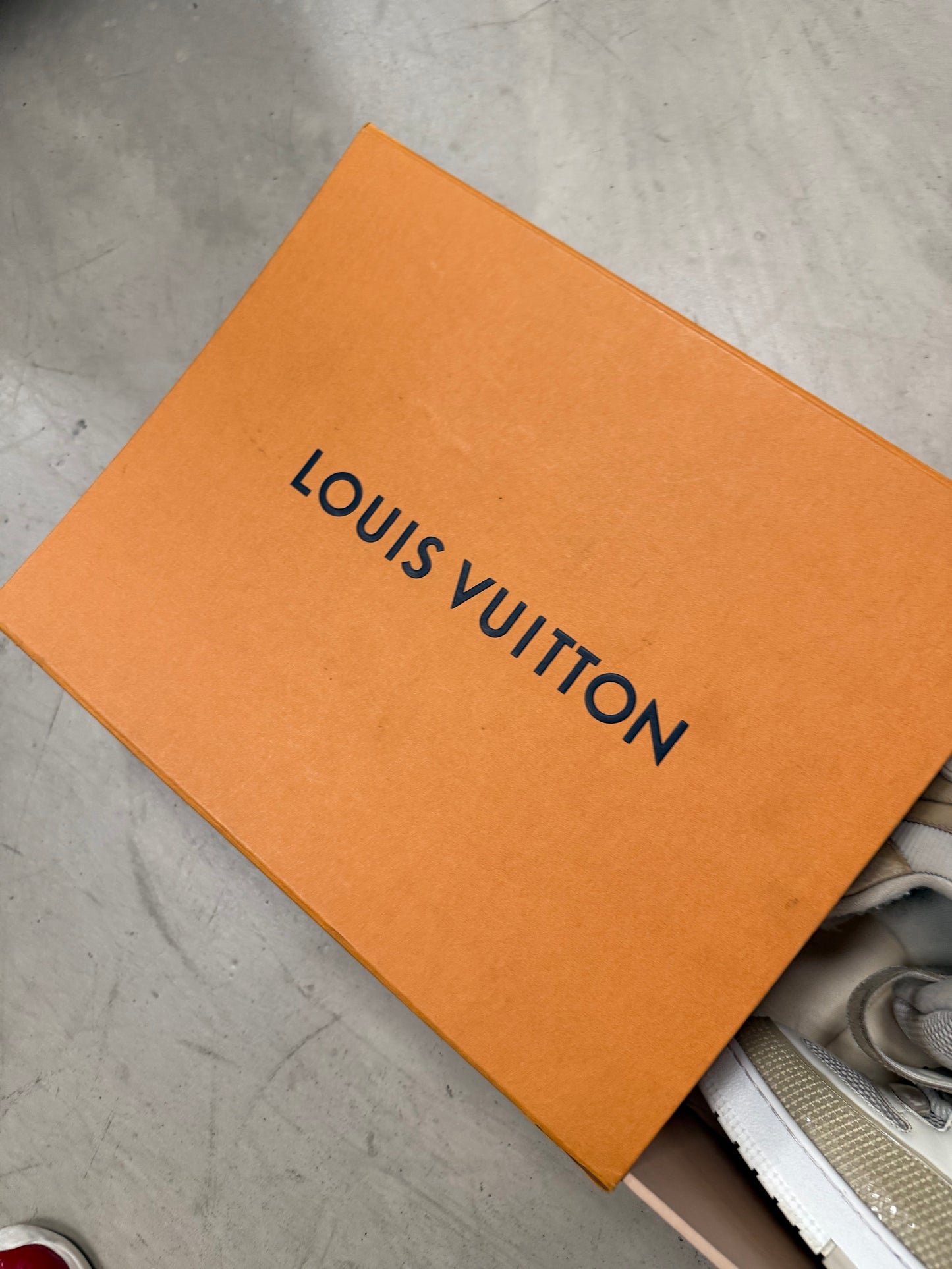 Louis Vuitton Skate Beige 43