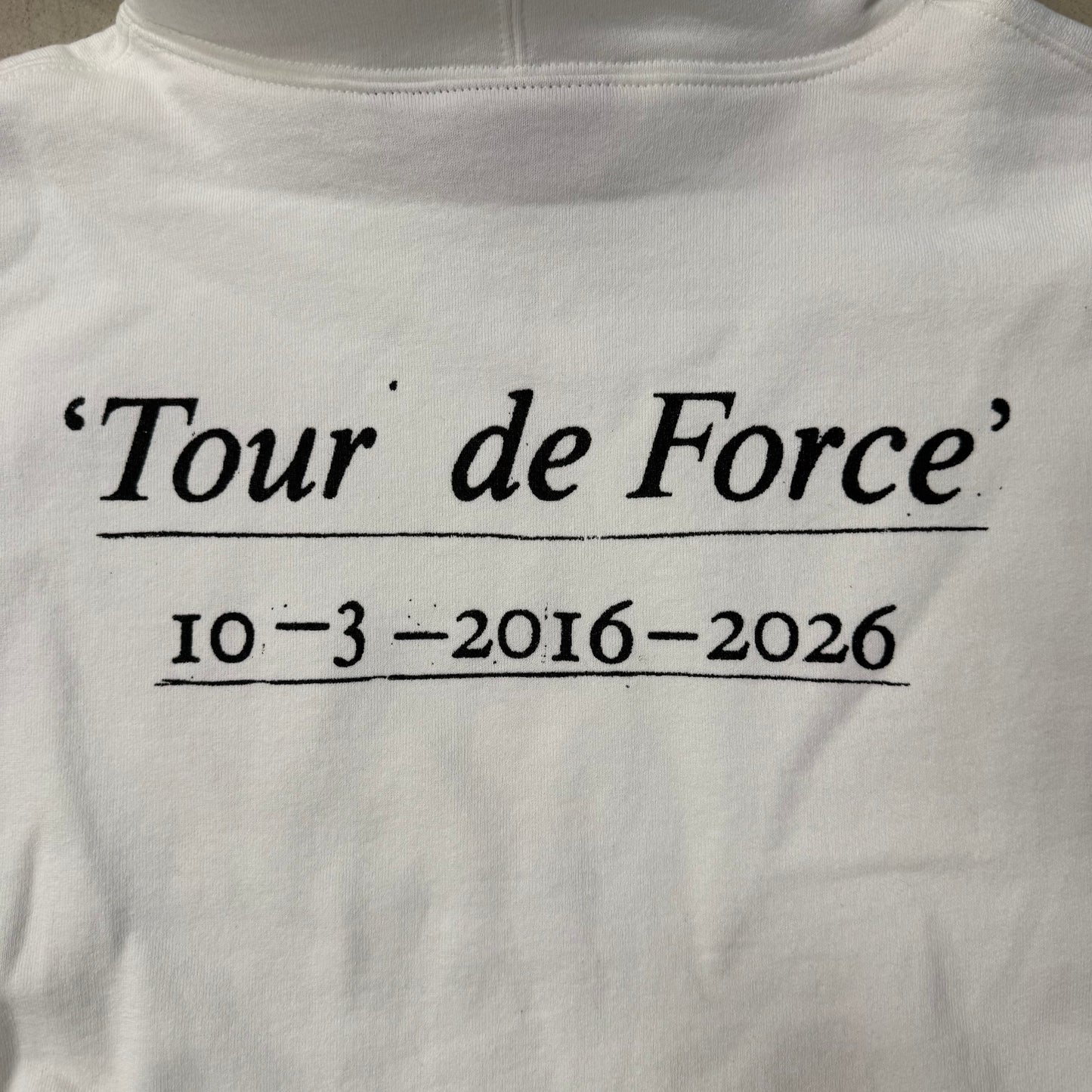 Sweat Supreme Box Logo Paris 10’s « Tour De Force »