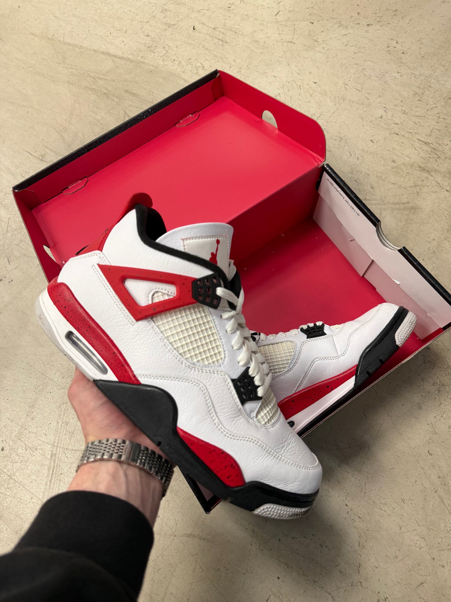 Jordan 4 Red Cement 44,5