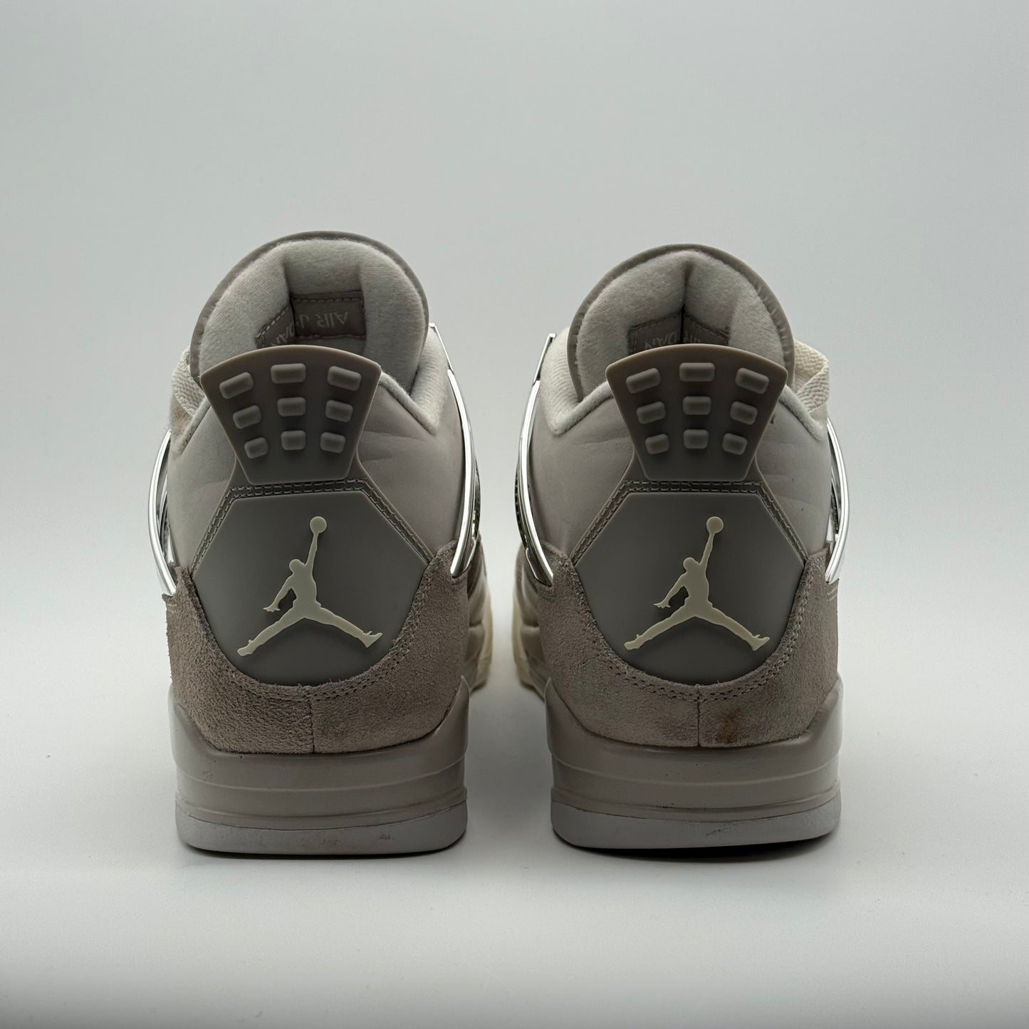 Jordan 4 Frozen Moments 44,5