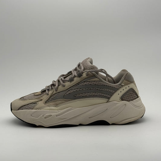 Yeezy 700v2 Static 43 1/3