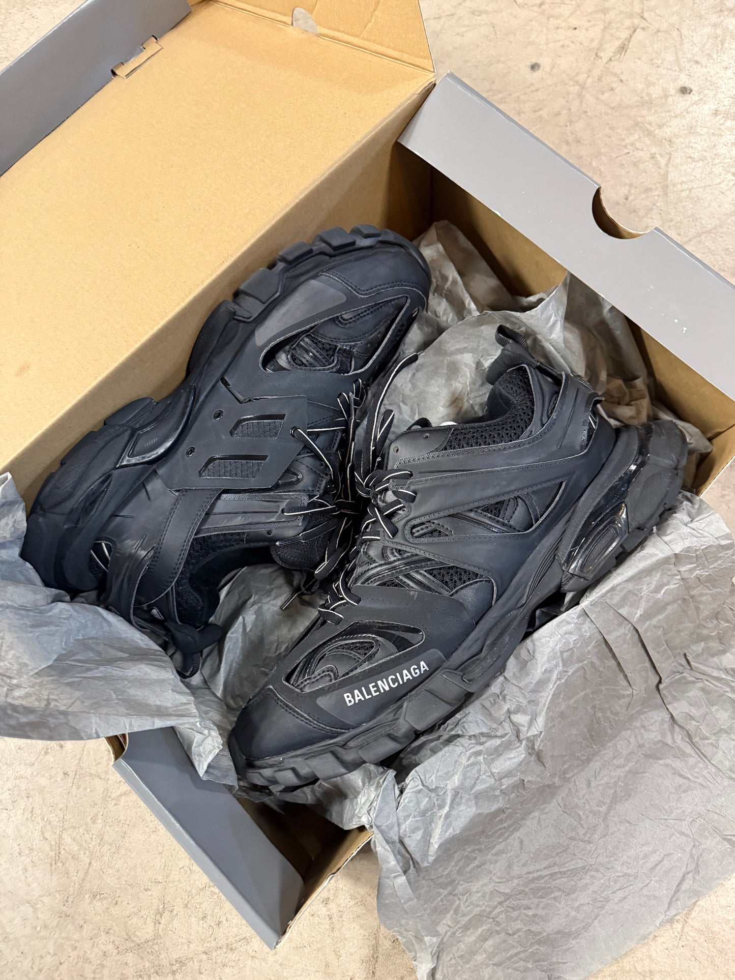 Balenciaga Track Black 44