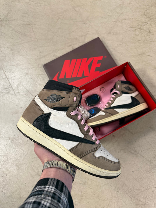 Jordan 1 High Mocha Travis Scott 42