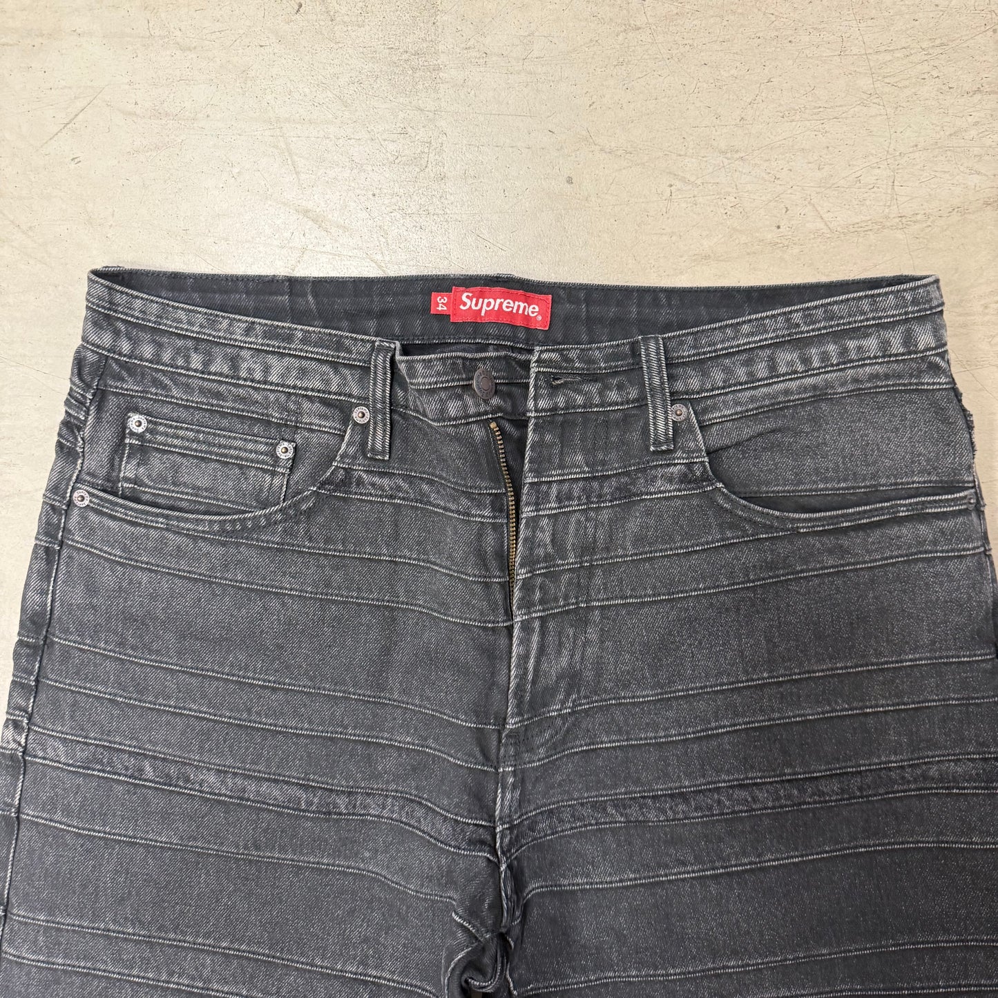 Jean Supreme Noir Occasion