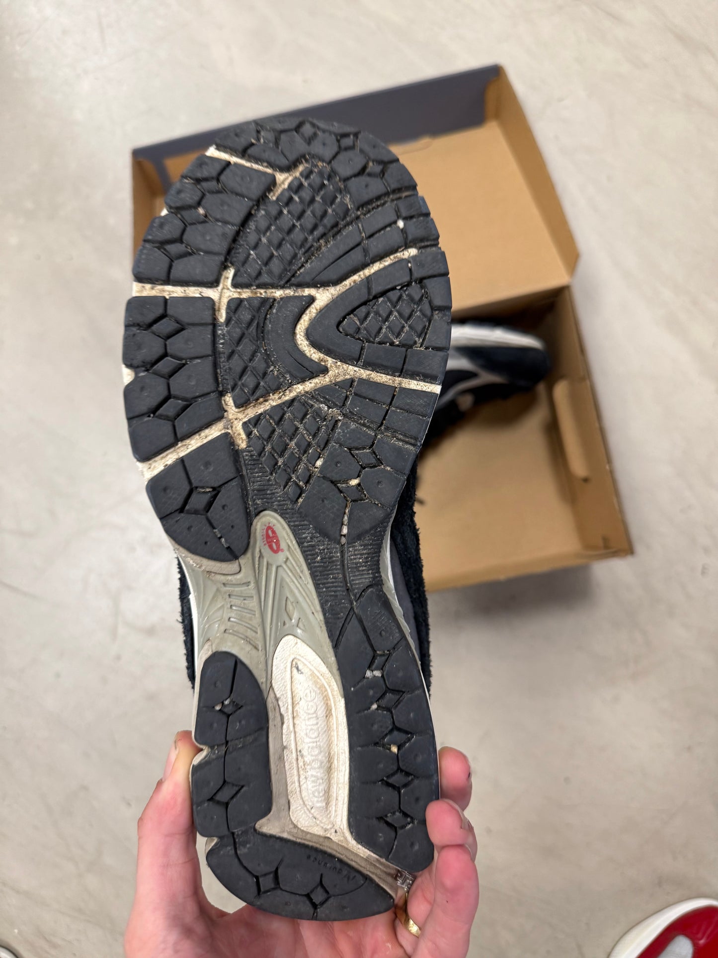 New Balance 2002r Protection Pack Black 44