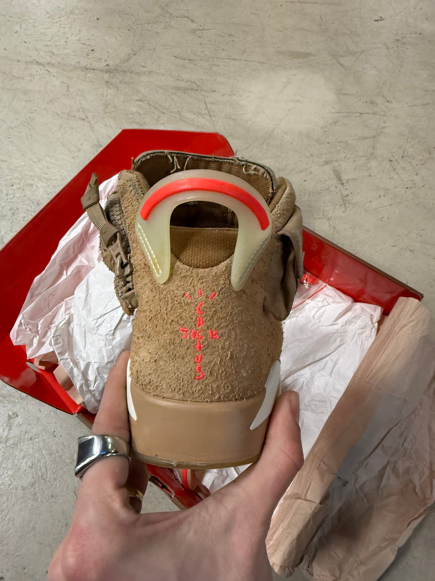 Jordan 6 Travis 40,5