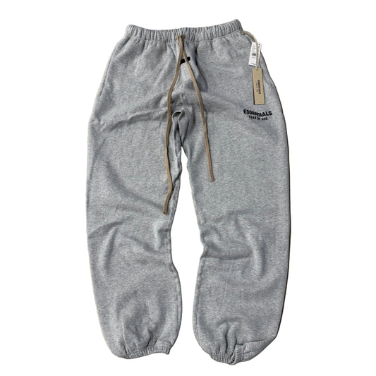 Jogging Essentials Gris