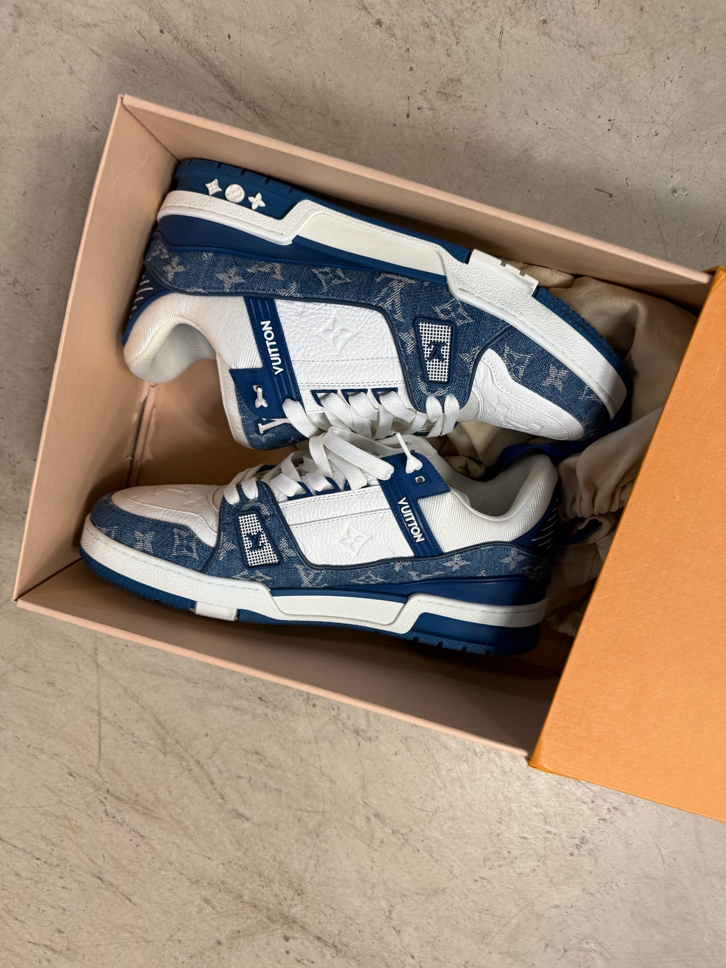 Louis Vuitton Trainer Denim 44