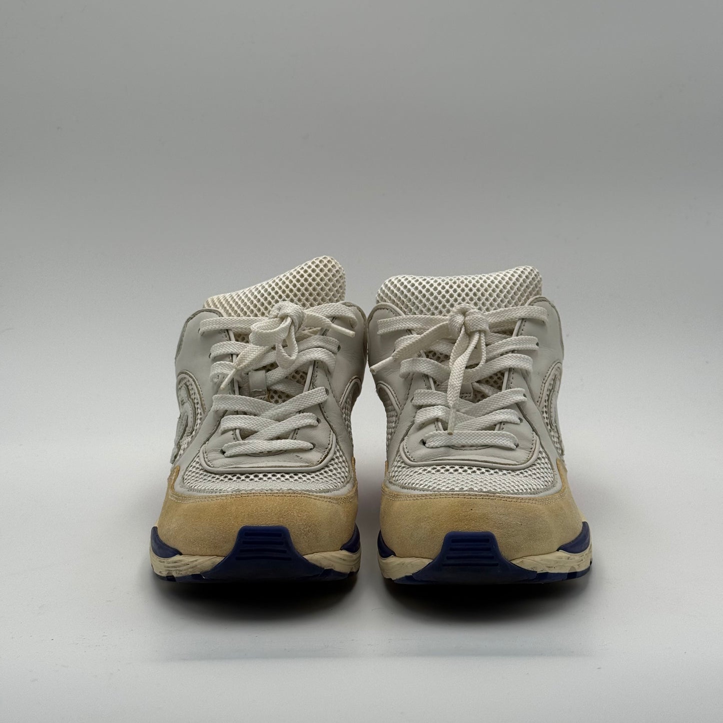 Chanel Runner Beige 37,5