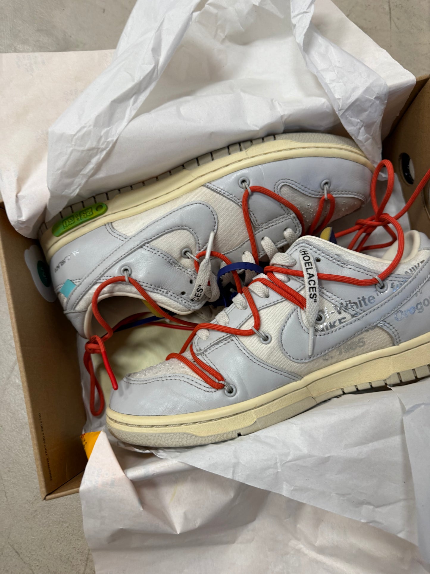 Nike Dunk Low Off White Lot 23