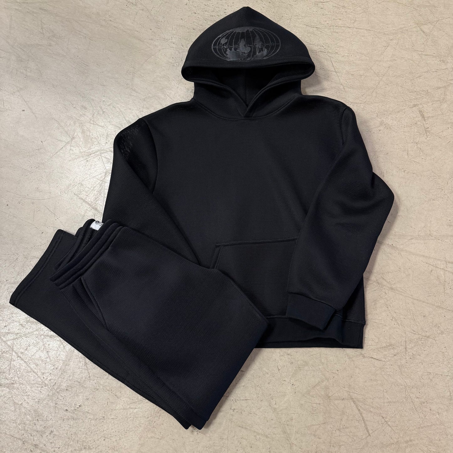 Ensemble Unnamed Studios Occasion