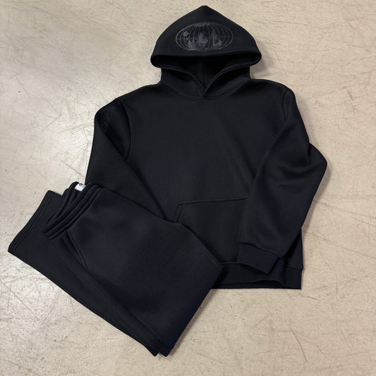 Ensemble Unnamed Studios Occasion