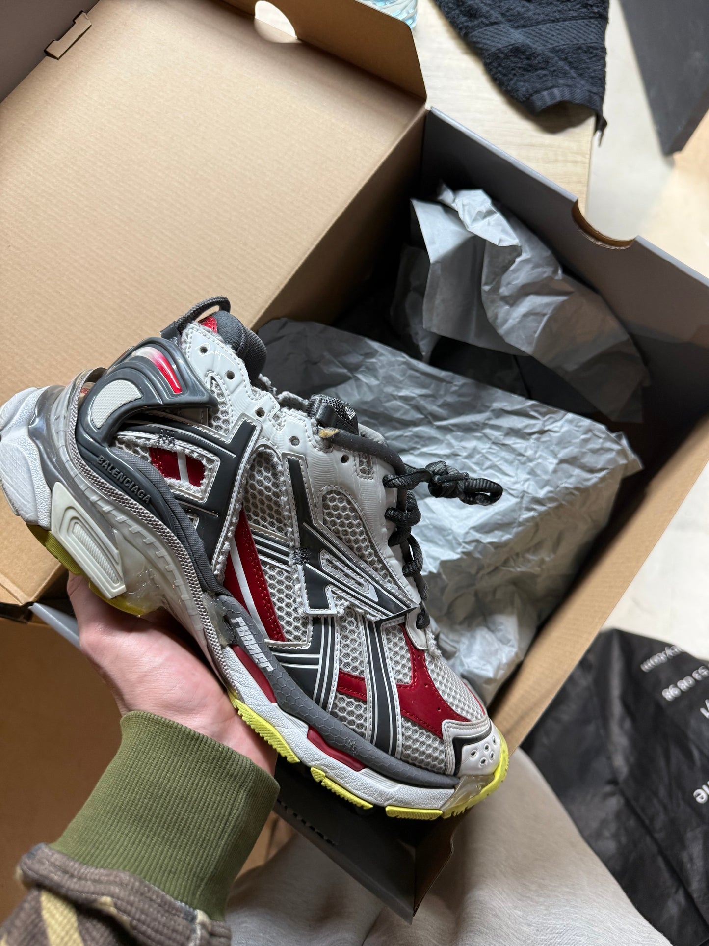 Balenciaga Runner Multi 42