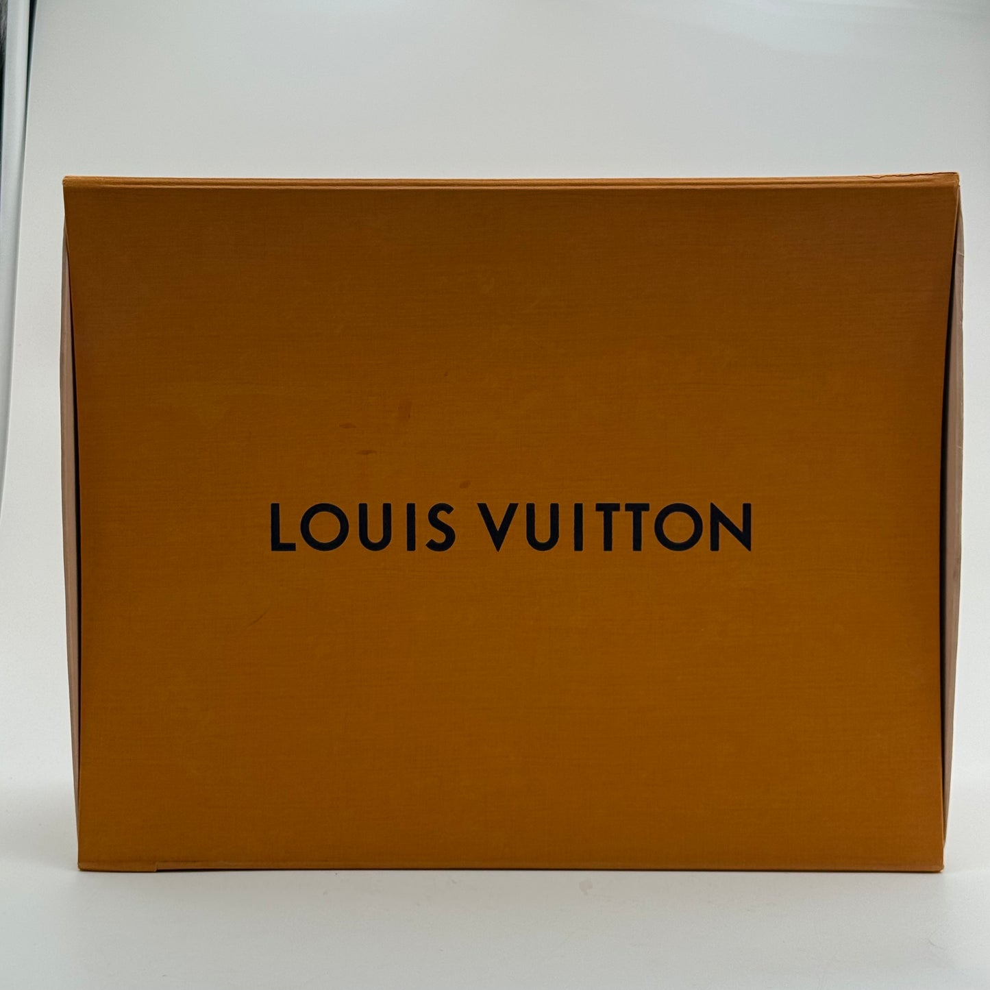 Louis Vuitton Trainer Orange 43