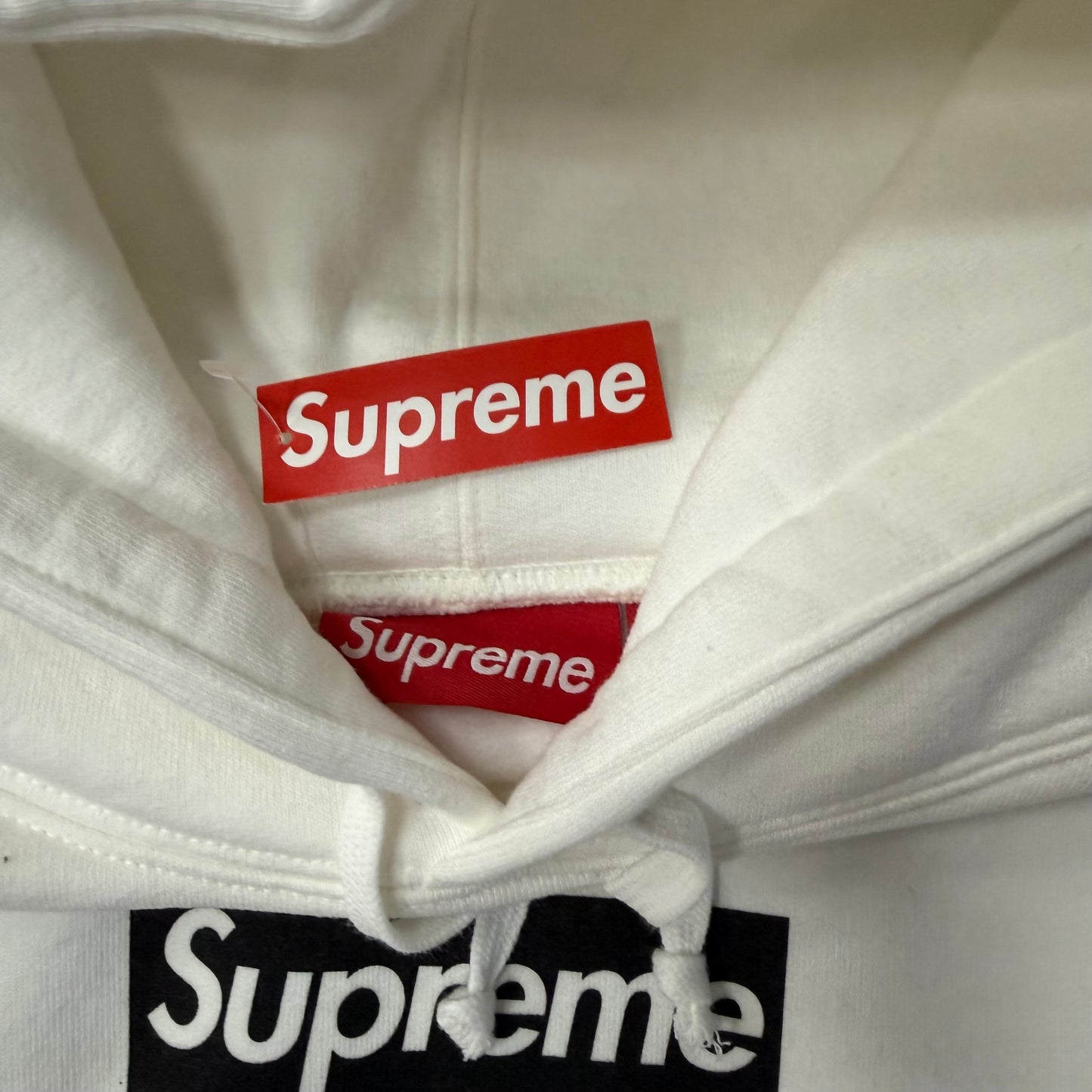 Sweat Supreme Box Logo Paris 10’s « Tour De Force »