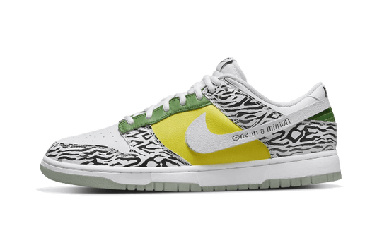 Nike Dunk Low Doernbecher Zoe - DR7305-100