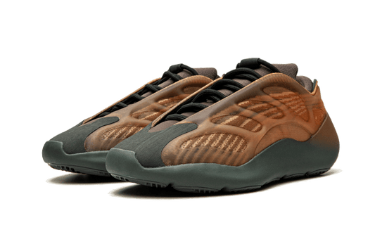 yeezy-700-v3-copper-fade-5199ee