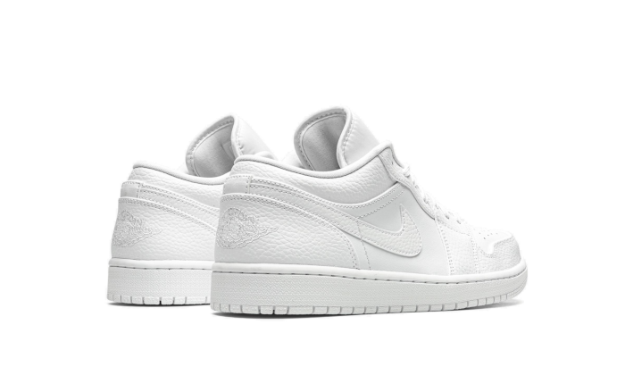 air-jordan-1-low-triple-white-5199ee