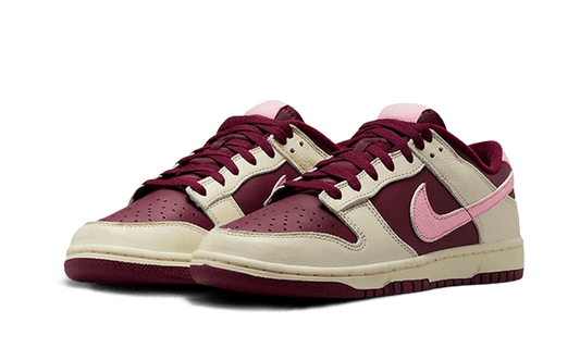dunk-low-retro-prm-valentines-day-2023-5199ee