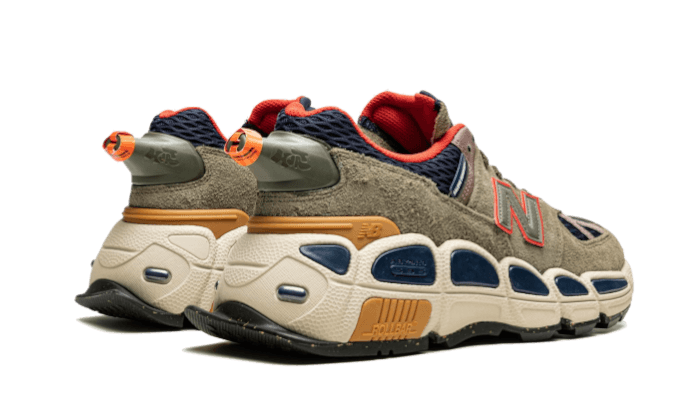 574-salehe-bembury-yurt-team-forest-green-5199ee