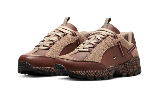 air-humara-lx-jacquemus-brown-5199ee