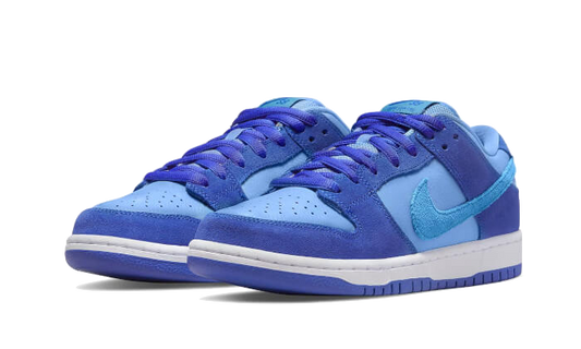 sb-dunk-low-blue-raspberry-5199ee