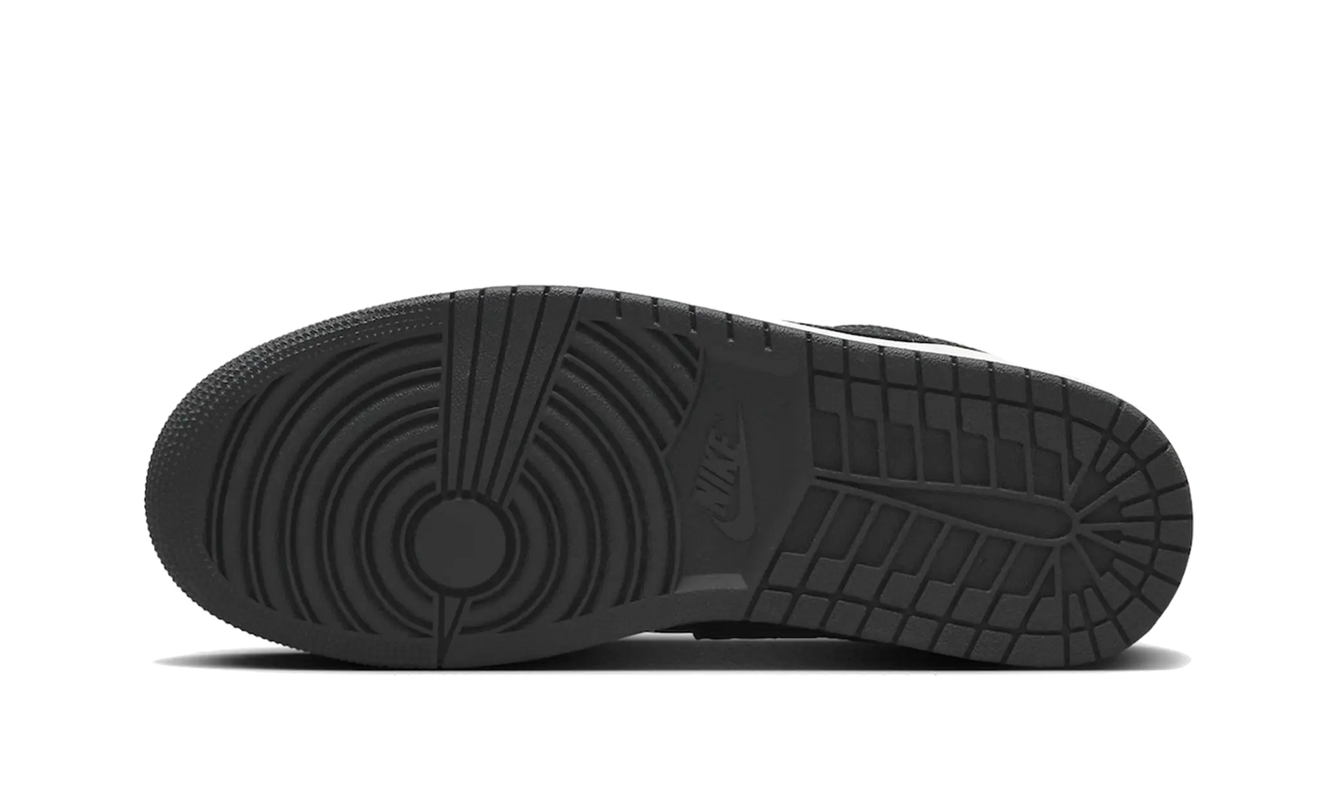 air-jordan-1-low-black-elephant-5199ee