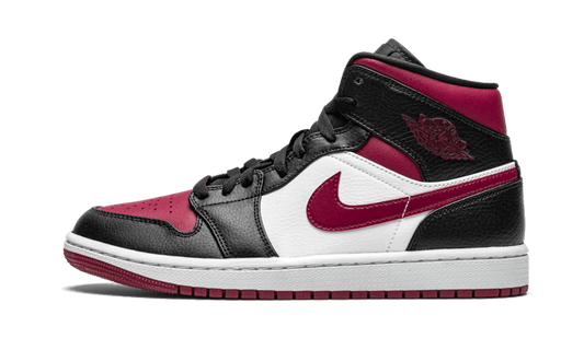 air-jordan-1-mid-bred-toe-5199ee