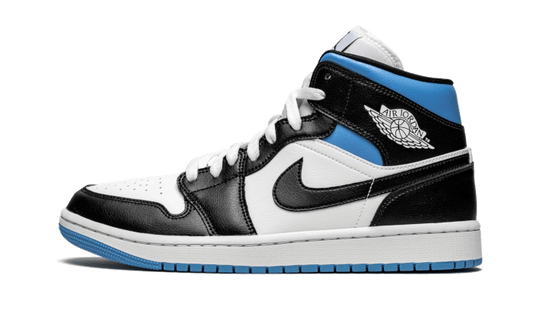 air-jordan-1-mid-university-black-white-5199ee