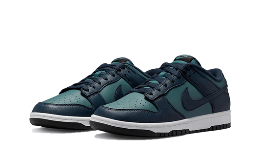 dunk-low-armory-navy-5199ee