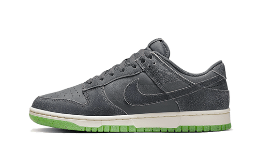 dunk-low-swoosh-shadow-iron-grey-5199ee