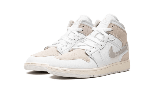 air-jordan-1-mid-se-craft-inside-out-white-grey-5199ee