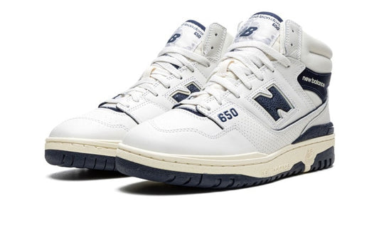 650r-aim-leon-dore-white-navy-5199ee