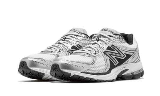 860-black-white-silver-5199ee