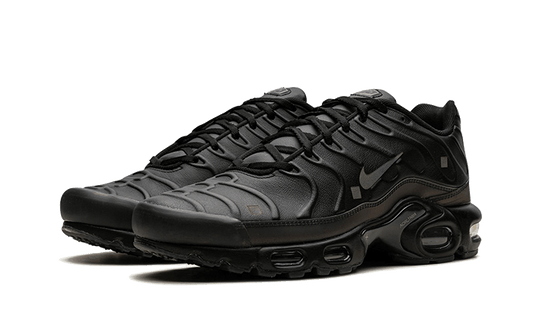 air-max-plus-a-cold-wall-black-5199ee