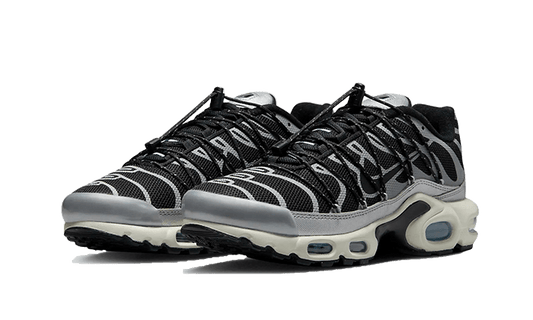 air-max-plus-lace-toggle-black-grey-5199ee