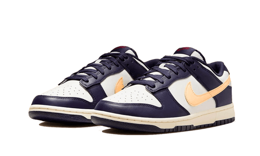 dunk-low-from-nike-to-you-navy-vanilla-5199ee